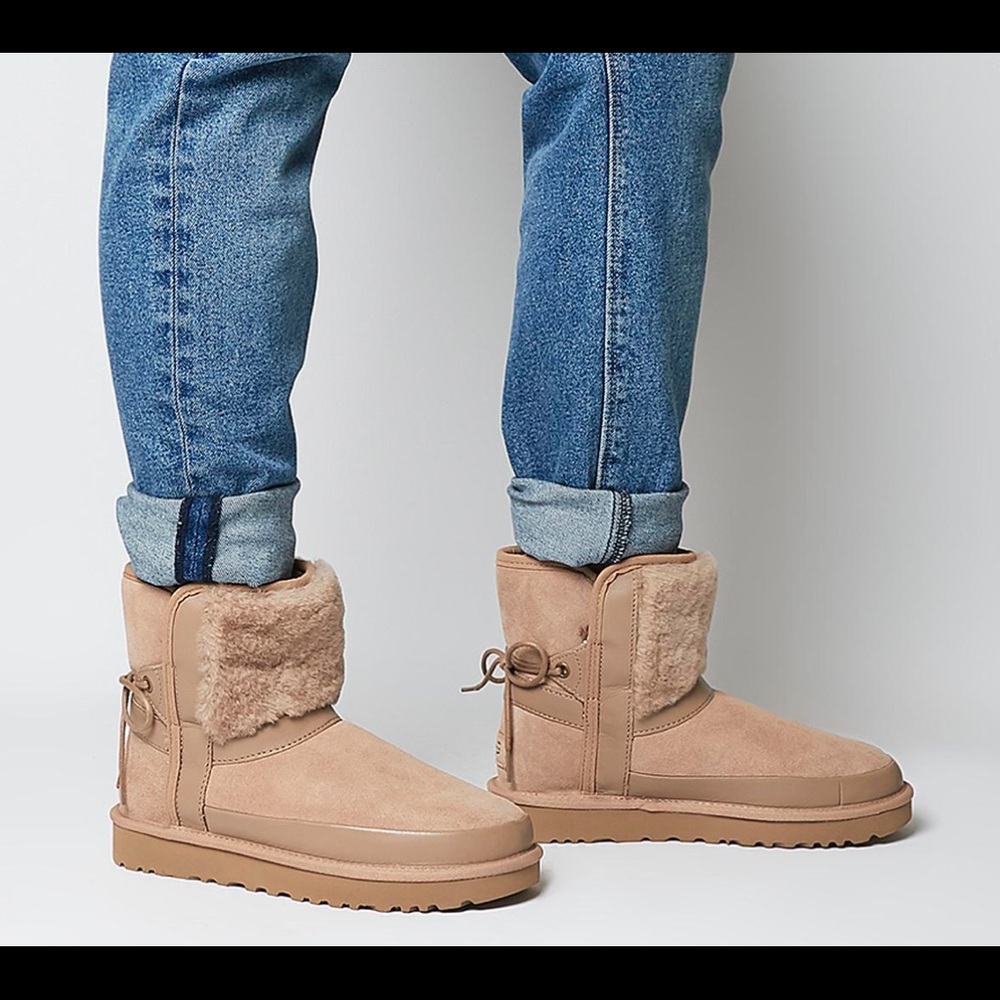 Ugg leopard lined boots